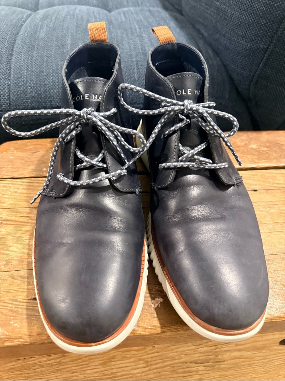 Cole Haan Men’s Navy Leather Chukka Boots with White Sole Size 8.5